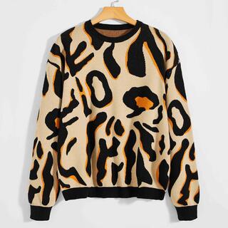 Мужской свитер с леопардовым узором