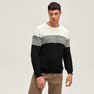 Мужской контрастный свитер
