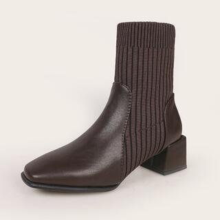 Сапоги-носки на массивном каблуке с квадратным носком